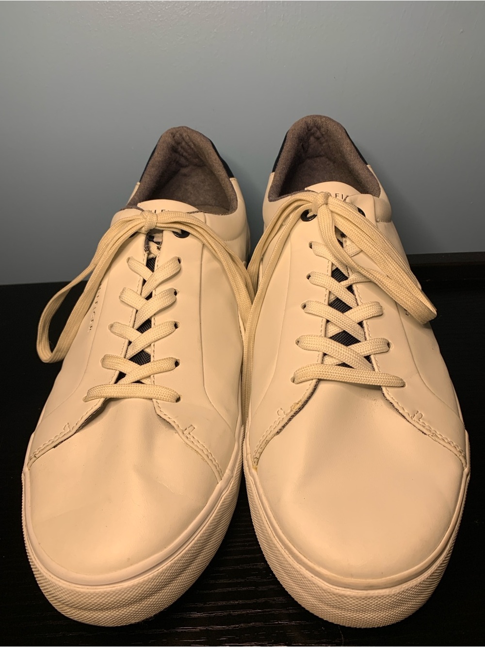 Tommy Hilfiger Men's Cream Leather Sneakers
